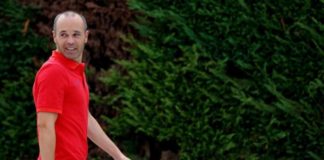 El Atlético Paso atrae la atención y capital de Andrés Iniesta