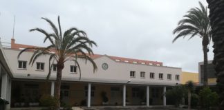 CC La Gomera exige soluciones urgentes a la apertura de la cafetería y  ascensor del IES de San Sebastián y la apertura y cierre del colegio Santiago Apóstol,