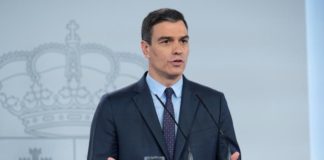 Sánchez pide al sector del turismo que se prepare para que la temporada empiece a finales de junio