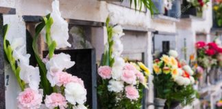 El culto a los seres queridos en los cementerios es el gran olvidado en la desescalada