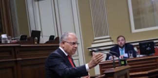 Curbelo resalta la necesidad de aumentar recursos para garantizar que el regreso a las aulas sea seguro