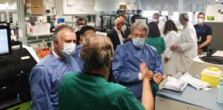 El presidente de Canarias no descarta adelantar la desescalada en las Islas y exige test en origen para garantizar el turismo