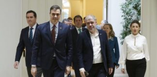 El Gobierno de España acuerda con los sindicatos y empresarios prorrogar los ERTE hasta el 30 de septiembre