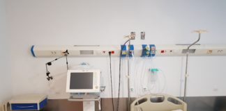 El Hospital Nuestra Señora de Guadalupe adapta sus habitaciones para poder atender a pacientes que necesiten cuidados críticos