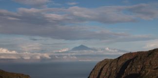 Nubes y claros este lunes en Canarias