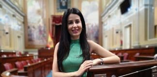 Melodie Mendoza (ASG) cuestiona el coste de las llamadas al 012 y pide que el servicio sea gratuito