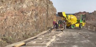 Comienzan las obras de electrificación del barrio de Tejiade