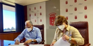 El Cabildo suscribe un convenio con la UNED para potenciar sus actividades en la isla