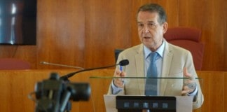 La FEMP convoca a los alcaldes este lunes tras el fracaso del decreto de remanentes