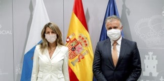 Ángel Víctor Torres recibe el compromiso de la ministra de Trabajo de prorrogar los ERTE el tiempo que sea necesario