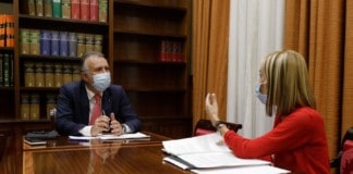 Torres sostiene que el Plan Reactiva Canarias cuenta con garantías económicas y anima a los partidos a un acuerdo unánime en el Parlamento