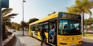 El Cabildo activa el servicio de bono transporte gratuito en Las Palmas de Gran Canaria desde este martes
