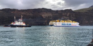 Suspenden las maniobras de reflote del Bentago Express