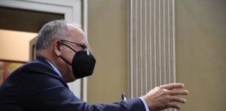 Curbelo urge a un cambio real para iniciar la descarbonización de Canarias