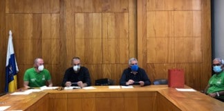 Ayuntamiento de Valle Gran Rey y taxistas se reúnen para abordar las demandas del sector