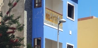 Dos afectados, uno de ellos grave tras un incendio declarado en una pensión de San Sebastián de La Gomera