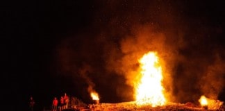 Vallehermoso iluminará con sus hogueras la noche más esperada del año