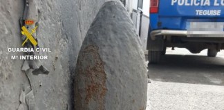 Neutralizan en La Graciosa un «adorno» con capacidad de volar medio muelle