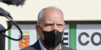 Curbelo respalda la propuesta del Gobierno sobre la implantación del certificado para el acceso a interiores