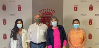 El Cabildo y Ámate coordinan acciones para mejorar la atención de pacientes con cáncer de mama de La Gomera