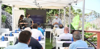 Turismo de Canarias forma a los bodegueros de La Gomera para impulsar la viticultura como oferta diferenciada