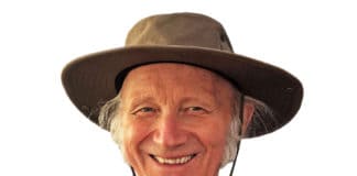 Peter Drake y su libro ¿Todavía silban?