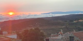 Nubes y posibles lluvias débiles para este viernes en Canarias