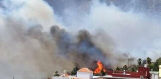 Se eleva el nivel del incendio de La Palma, que se extiende a otro municipio