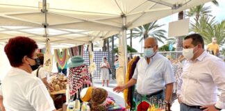 Los puntos de venta artesanales itinerantes del Cabildo llegan al municipio de Alajeró