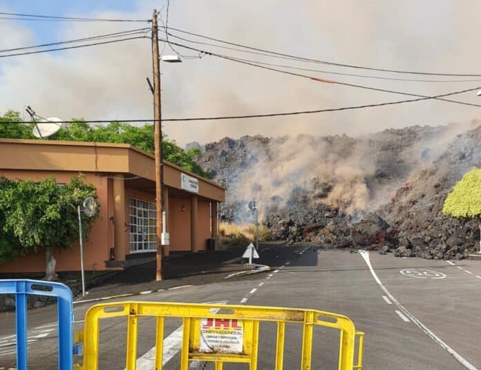 Bombardear La Lava ¿una Solución Para Proteger Los Núcleos Urbanos