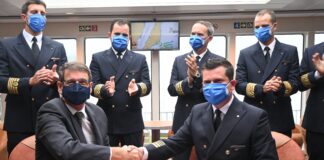 Fred. Olsen Express recibe en Filipinas su nuevo trimarán, que partirá hacia Canarias en los próximos días