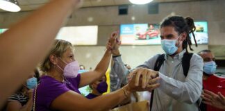 Alberto Rodríguez deja Podemos: “Si no fuera un pibe de barrio, obrero, canario, ¿me habrían quitado el escaño?”