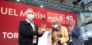 Ángel Víctor Torres recibe el premio Manuel Marín a la gestión autonómica