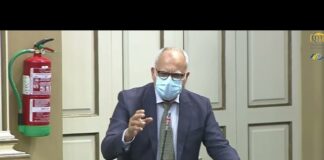 Curbelo exige la reducción de las tasas portuarias para impulsar la conectividad marítima de la Islas Verdes