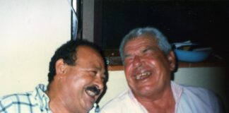 Sonrisas, cholas y risas