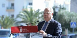 Curbelo: “El acondicionamiento del frente litoral sienta las bases del desarrollo económico de Valle Gran Rey”