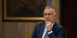 Canarias respalda el uso obligatorio de la mascarilla y solicitará al Gobierno español fondos compensatorios si se produce un daño de la sexta ola en el turismo