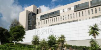 Sanidad estudia dos posibles casos de variante Ómicron en Canarias