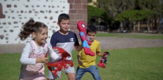 El Cabildo refuerza la campaña de compra responsable de juegos y juguetes no sexistas y no violentos