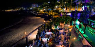 Los sanitarios piden más restricciones para “evitar una catástrofe”