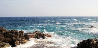 Aviso amarillo en Canarias por fuerte oleaje y viento