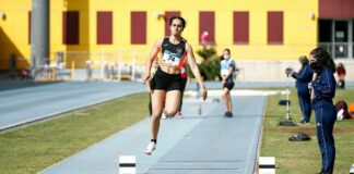 El Cabildo felicita a la atleta Lucía Curbelo por su plata en el Campeonato Absoluto de Pista de Invierno
