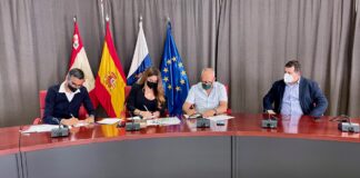 El Cabildo refuerza la estrategia de movilidad sostenible cediendo vehículos eléctricos al Hospital y a Puertos Canarios