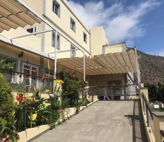 Cabildo y Ayuntamiento de Vallehermoso garantizan la financiación de diez plazas de atención residencial para personas dependientes hasta 2028