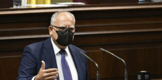 Curbelo pide garantizar la atención presencial de los mayores ante la digitalización de la administración