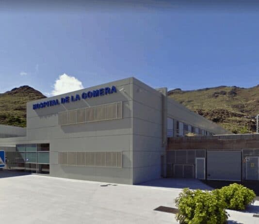 Sanidad informa de la situación de los afectados por el accidente de guagua en La Gomera