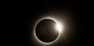 La Luna se eclipsará por completo la próxima madrugada