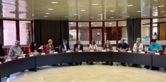 Cabildo y Radio Ecca abordan los resultados del último ejercicio académico en la isla