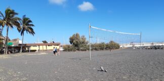 Comienzan las actividades deportivas de verano en la Playa de San Sebastián