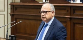 Curbelo traslada al Parlamento la necesidad de reforzar la estrategia contra incendios forestales